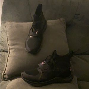 Puma Ignite tennis shoe